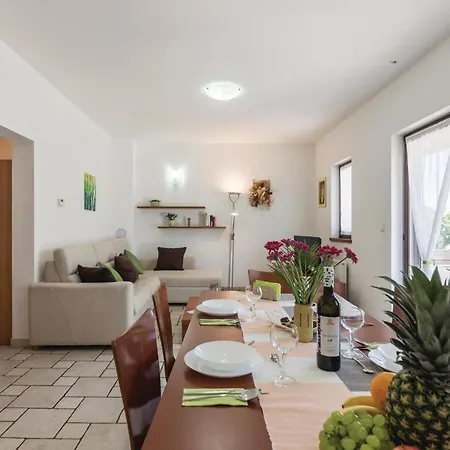 Awesome In With Kitchen * Fazana